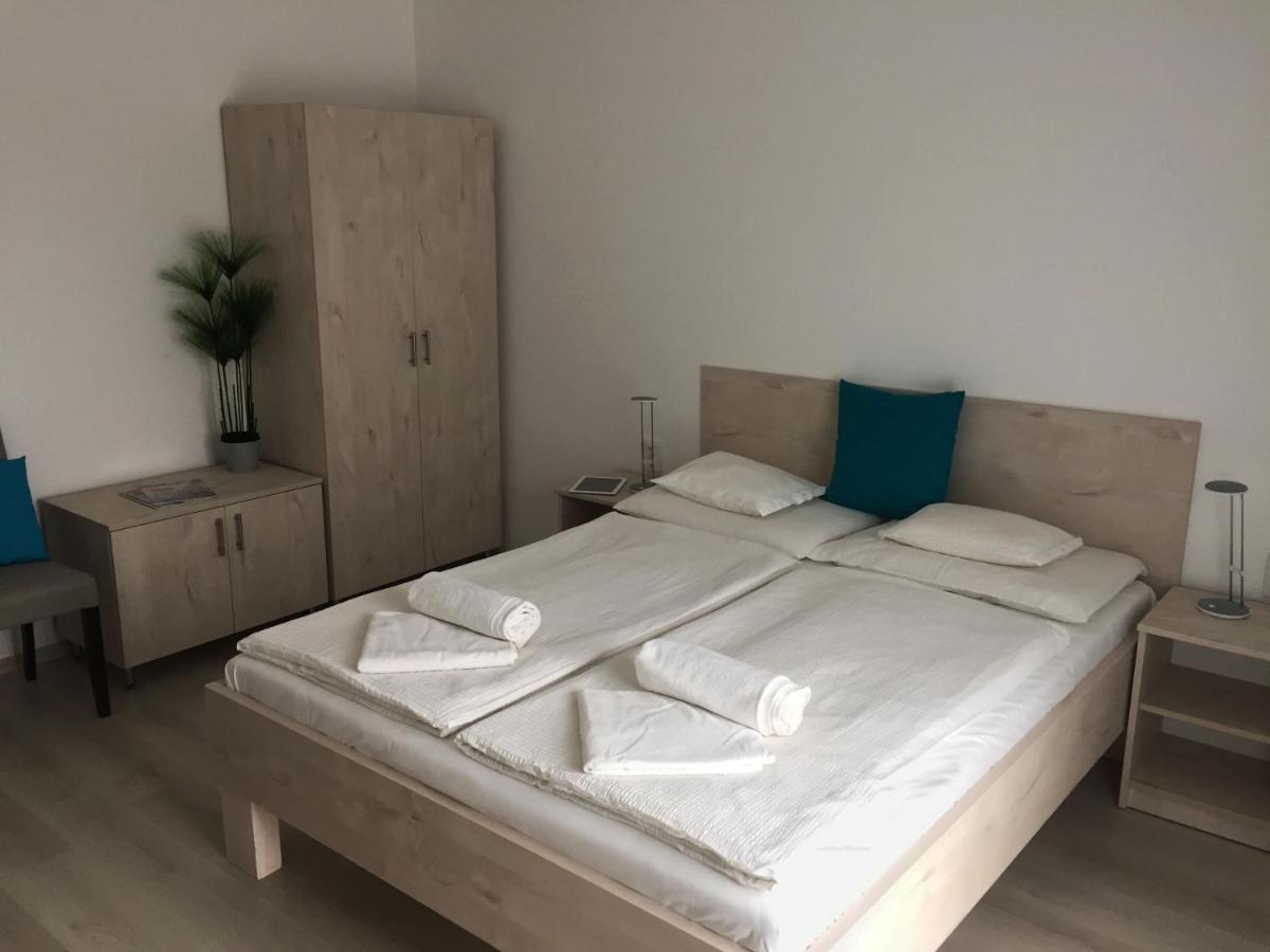 Hotel Aqua 코마롬 외부 사진